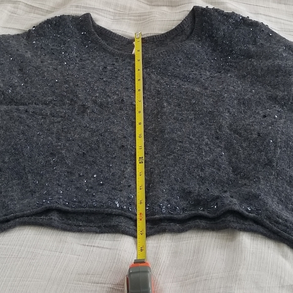 Free people grey sequin boho crop sweater size M - Picture 6 of 8